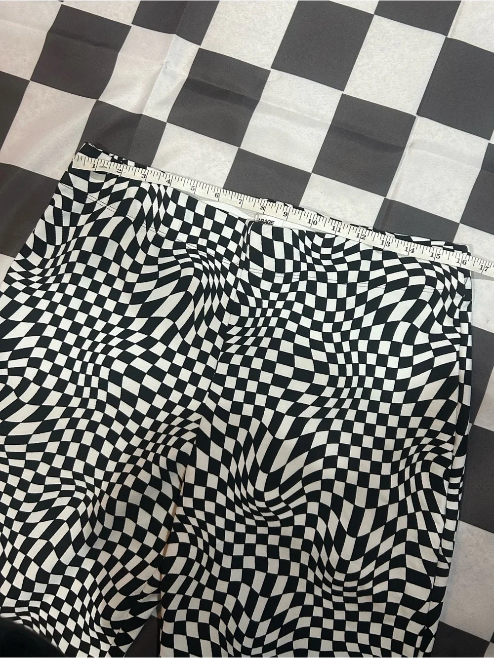 Black & White Optical-Print Flared Yoga Pants